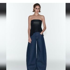 Zara High Rise Ultra- Wide 15” Leg opening Jeans Dark Wash Raw Hem Women Size 6